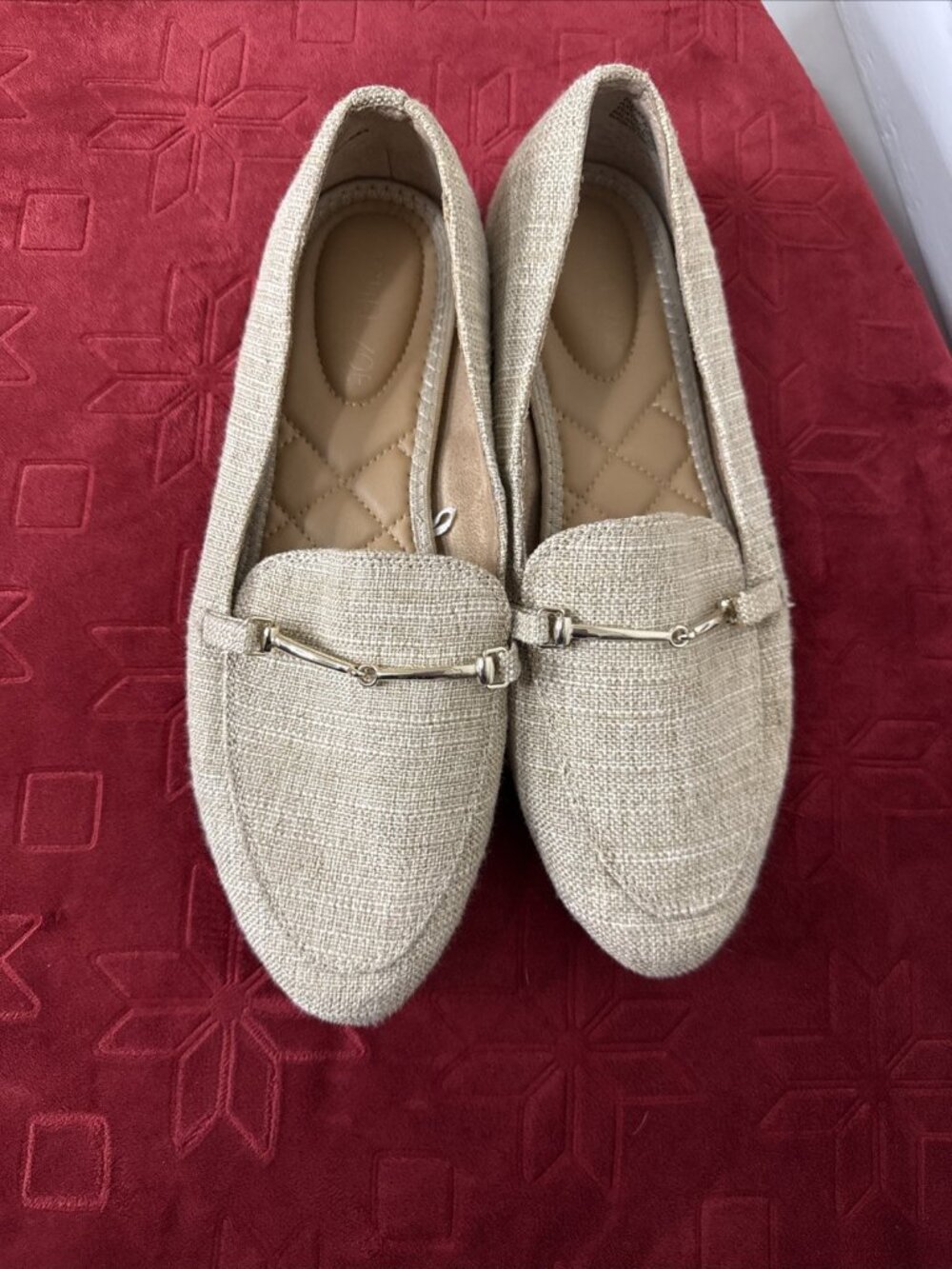 Rachel Zoe Women 8.5 Axe Linen Loafer Tan Gold Pointed Toe Gold Metal equestrian